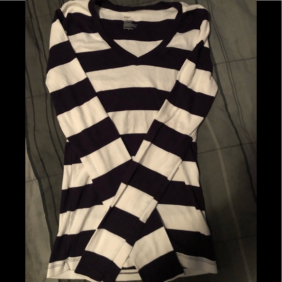 GAP Tops - 🎉🎉GAP Long Sleeve Top GAP Tops - 🎉🎉GAP Long Sleeve Top